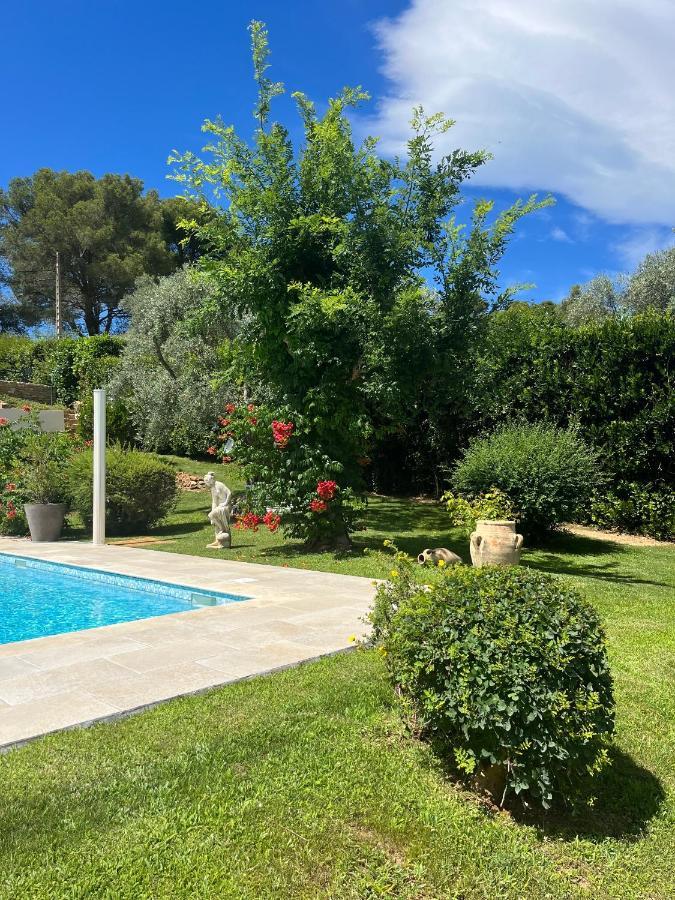 Le Clos Serein Le Beausset Εξωτερικό φωτογραφία
